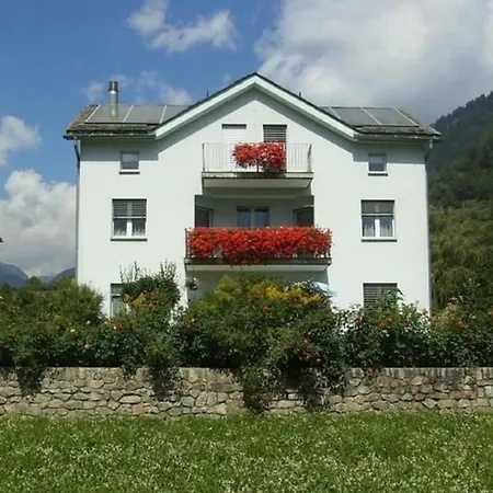 Schoene, Sonnige 25-zimmer Parterre-ferienwohnung