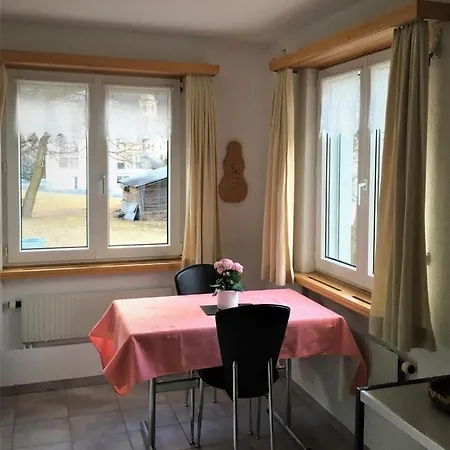 Apartmán Schoene, Sonnige 25-zimmer Parterre-ferienwohnung *